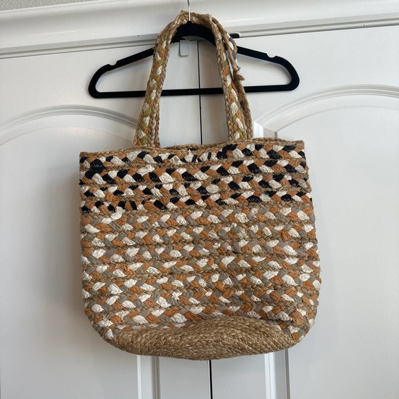 Magid Multi-color Natural Jute boho Shoulder Tote - Picture 3 of 9